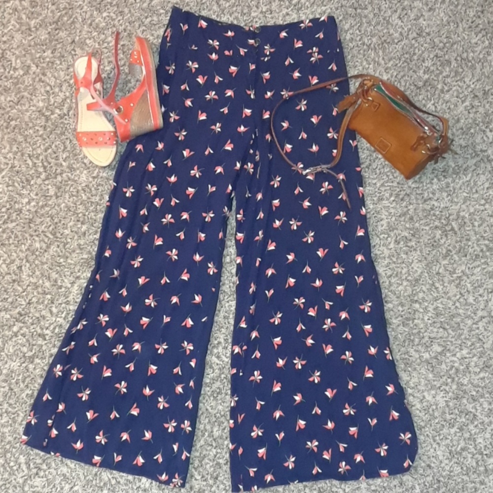 Cute bell bottom pants